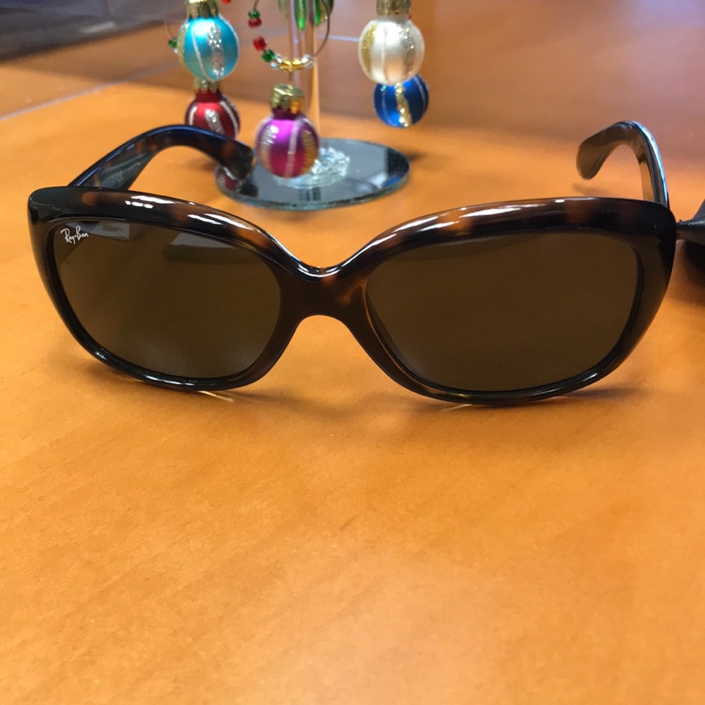 Ray-Ban Jackie Ohh model RB4101 710 58-17